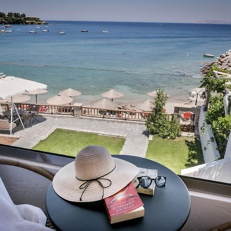 Laia Seafront Luxury Apartments Agia Pelagia 외부 사진