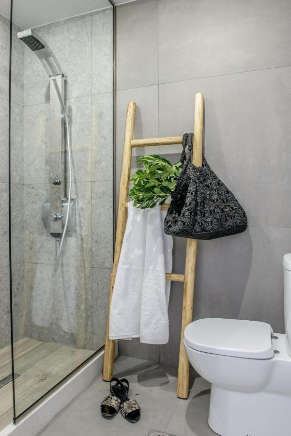 Laia Seafront Luxury Apartments Agia Pelagia 외부 사진