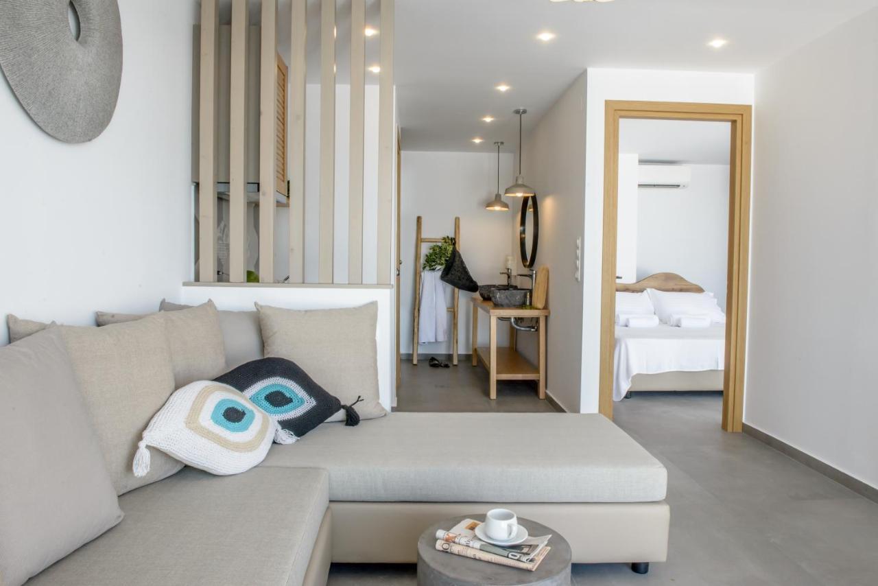 Laia Seafront Luxury Apartments Agia Pelagia 외부 사진