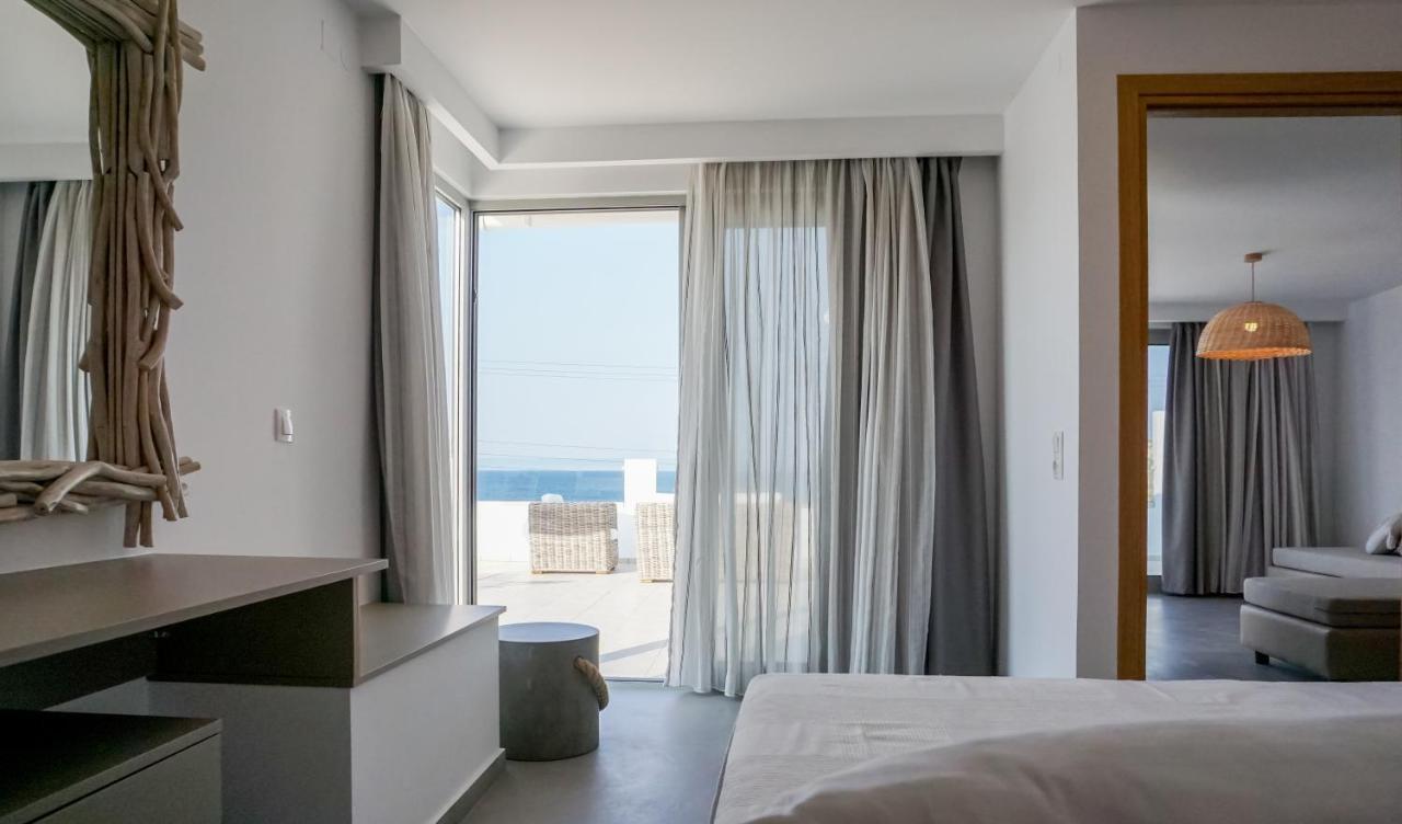 Laia Seafront Luxury Apartments Agia Pelagia 외부 사진