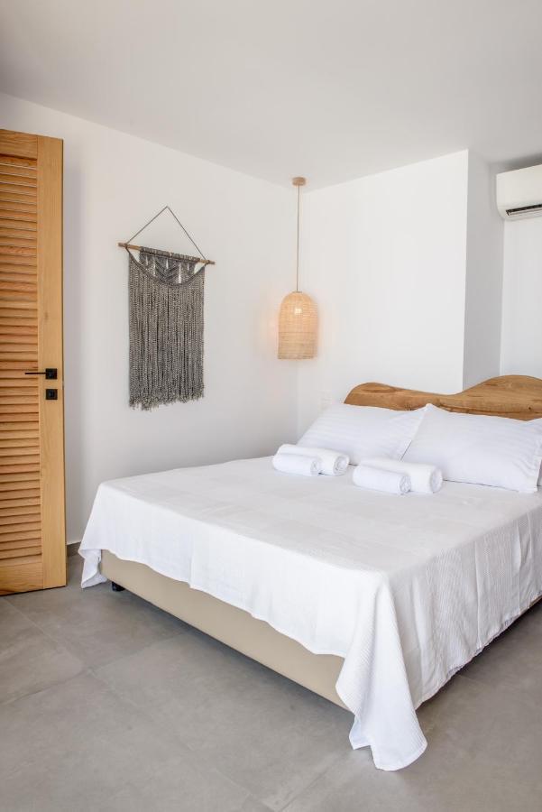 Laia Seafront Luxury Apartments Agia Pelagia 외부 사진